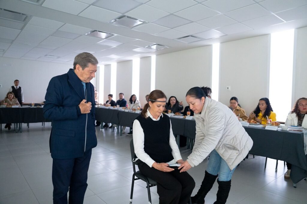 🔵 AGUASCALIENTES IMPLEMENTA PROGRAMA ÚNICO DE SALUD MENTAL CON NEUROFEEDBACK PARA ESTUDIANTES whatsapp image 2025 12 25 at 12.41.31 pm