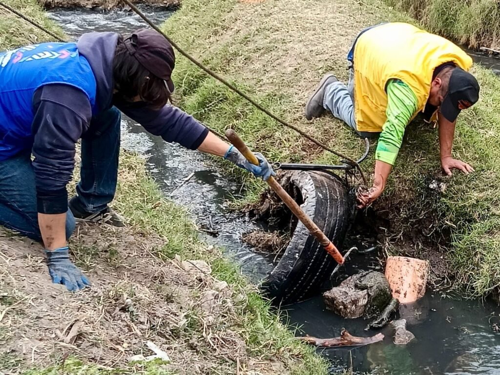 🔵 RETIRAN 40 TONELADAS DE BASURA EN JORNADA DE LIMPIEZA DEL RÍO SAN PEDRO whatsapp image 2026 01 18 at 12.01.10 pm