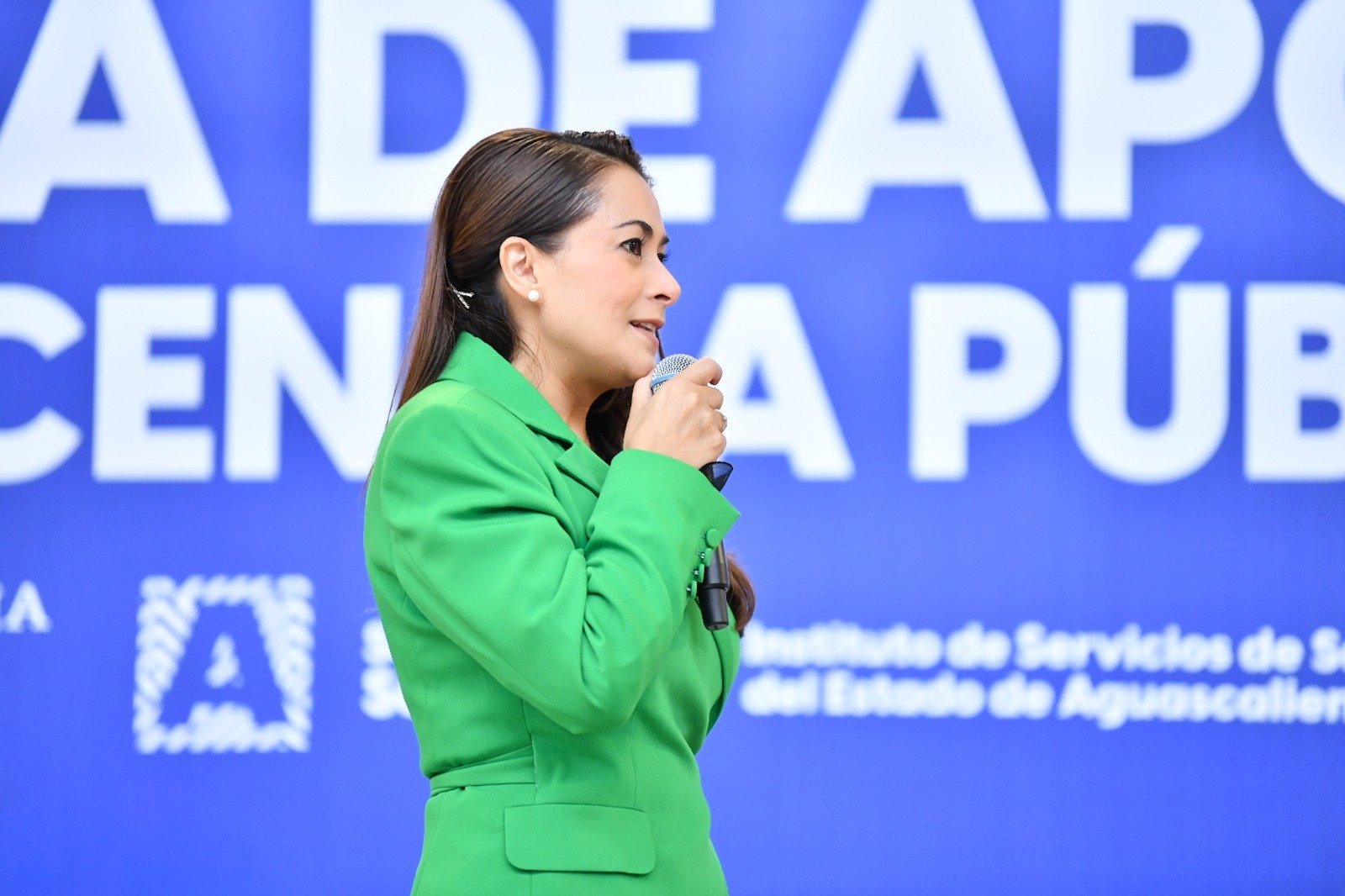 TERE JIMÉNEZ ENTREGA APOYOS DE LA BENEFICENCIA PÚBLICA PARA MEJORAR LA CALIDAD DE VIDA DE MÁS DE MIL PERSONAS 4a5cfec9 d24d 42f9 a7ee 3d00a39c48c2