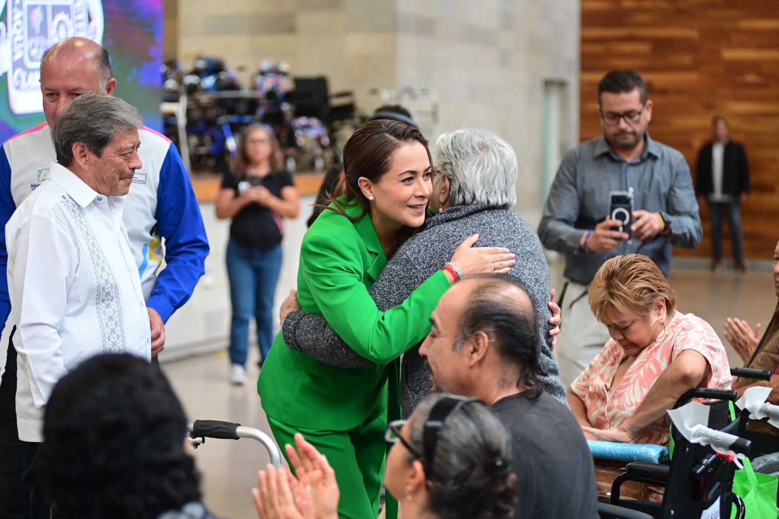 TERE JIMÉNEZ ENTREGA APOYOS DE LA BENEFICENCIA PÚBLICA PARA MEJORAR LA CALIDAD DE VIDA DE MÁS DE MIL PERSONAS 5f9ee8c8 646d 484b a1af 8d60cc7cec53