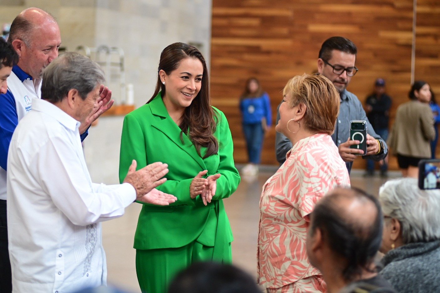 TERE JIMÉNEZ ENTREGA APOYOS DE LA BENEFICENCIA PÚBLICA PARA MEJORAR LA CALIDAD DE VIDA DE MÁS DE MIL PERSONAS 8ef17f4f 80da 48a8 b048 ac51b7754bbb