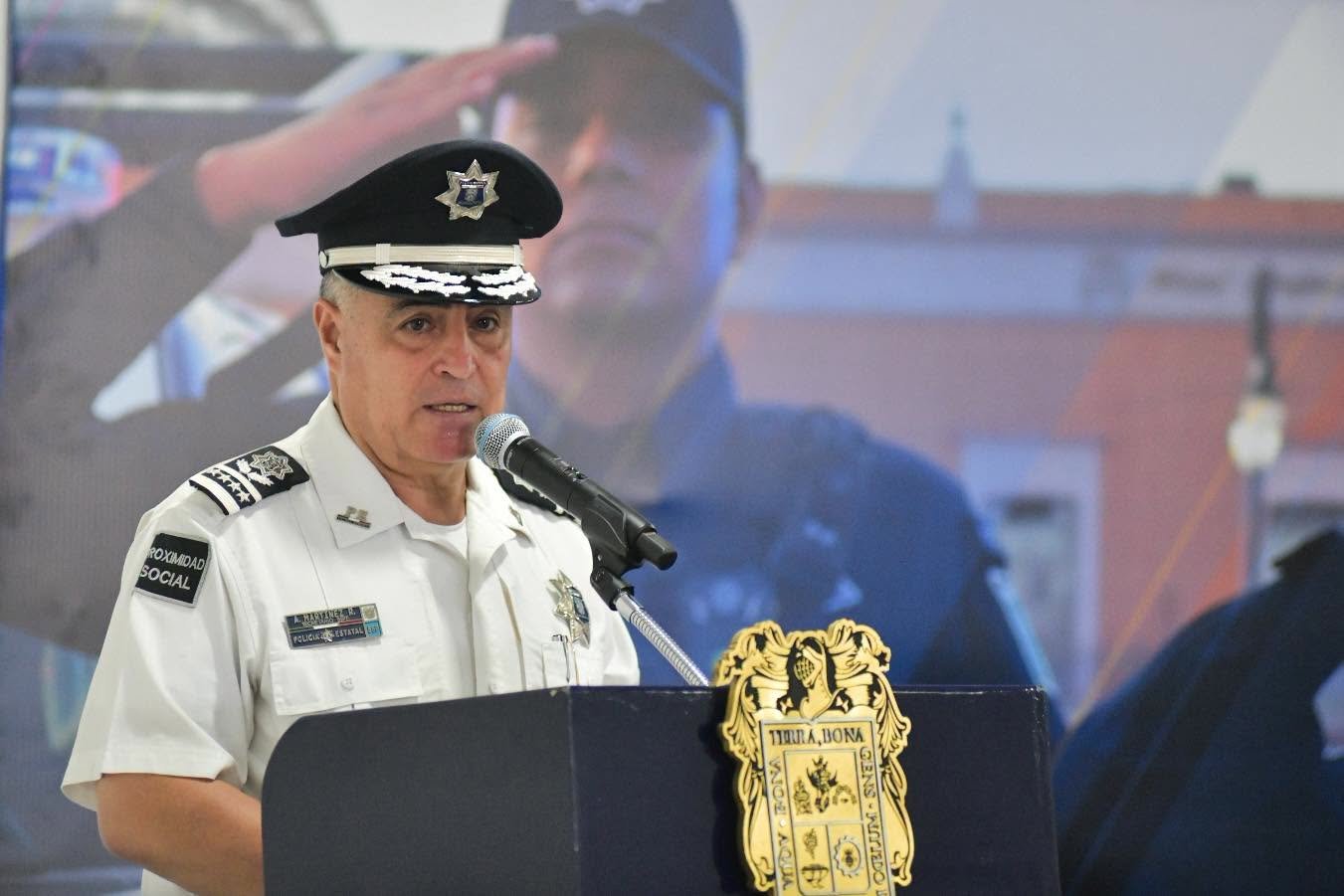 TERE JIMÉNEZ RECONOCE A POLICÍAS QUE HAN DESTACADO POR SU COMPROMISO CON LA SEGURIDAD b1fb39f7 89eb 455e 80bc 9a0b5f922664
